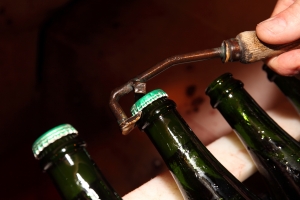 Champagne FALLET Jean-Luc et Alexandra - Dégorgement manuel